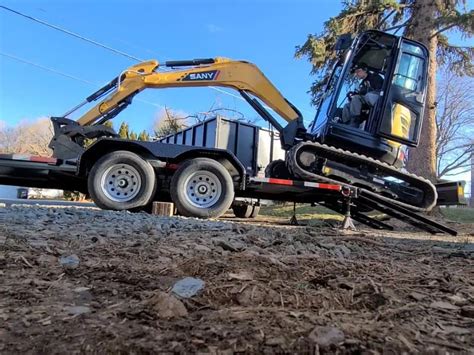 flatbed truck mini excavator|trailers for mini excavators.